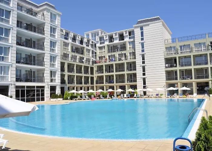 Апартамент частно студио в комплекс ризорт